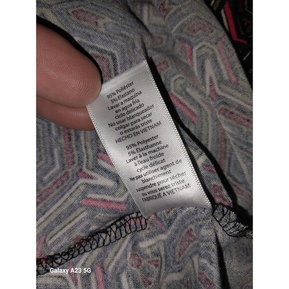 Lularoe Carly Medium Green Red Kaleidoscope Print Dress - Picture 7 of 7